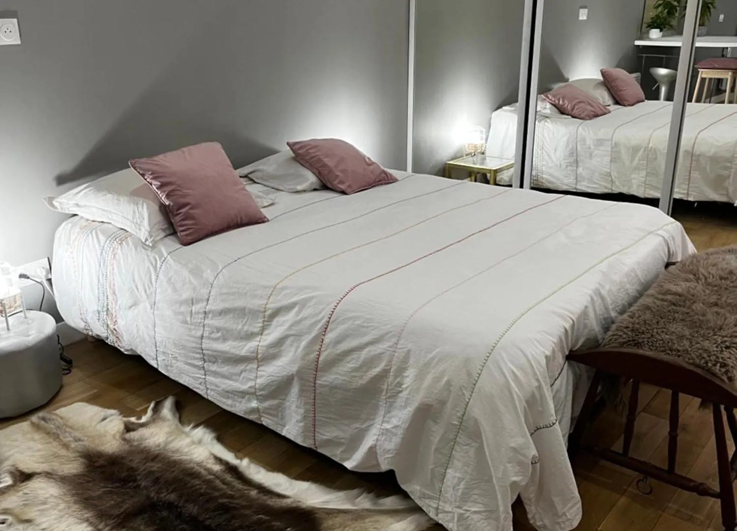 Grand Appartement Au Rez De Chaussee En Plein Coeur De Párizs Apartman