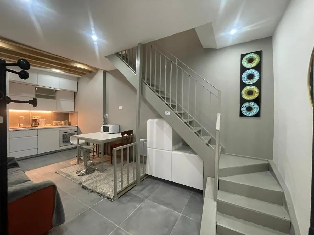 Apartment Grand Appartement Au Rez De Chaussee En Plein Coeur De Paris France